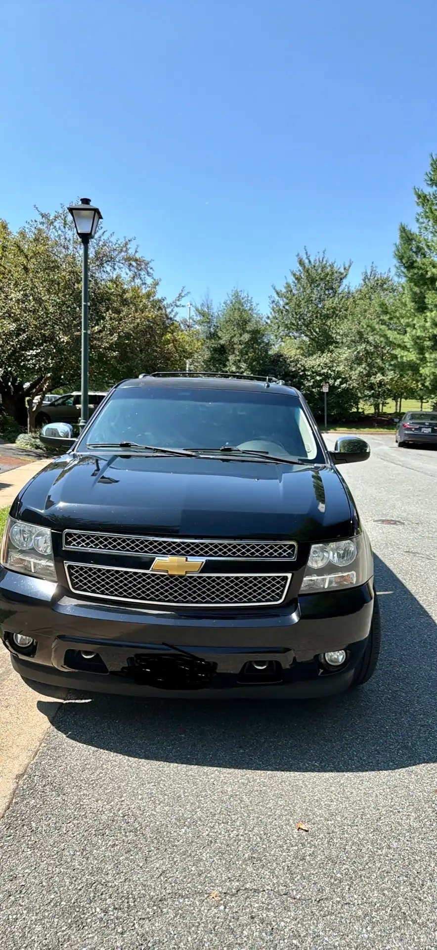 2014 Chevrolet Suburban 2500 4WD photo 1