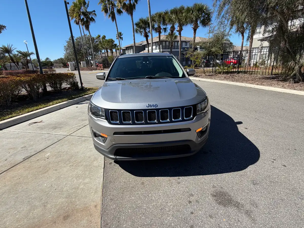 2018 Jeep Compass 4WD photo 1