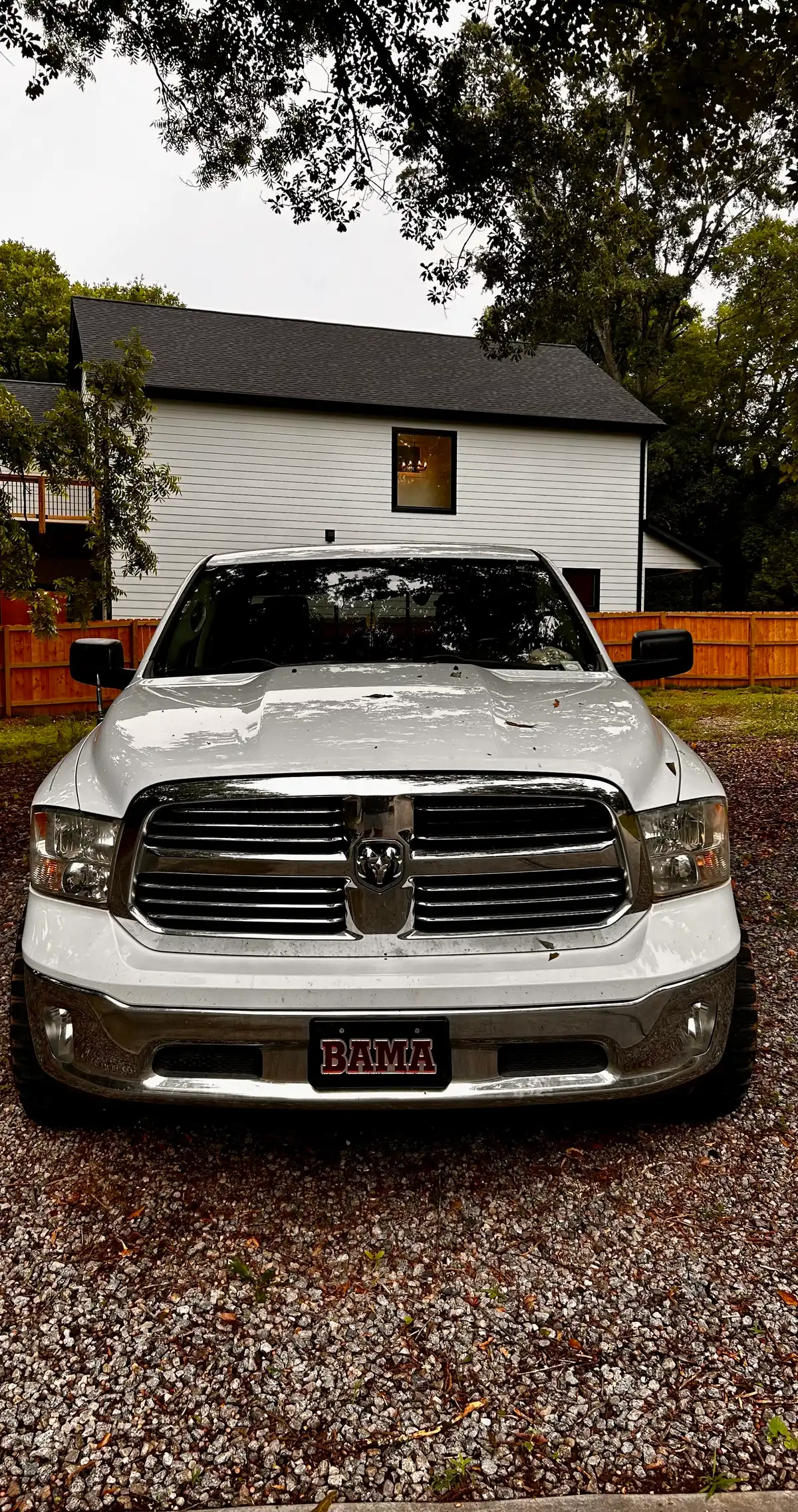 2014 Ram 1500 4WD photo 1
