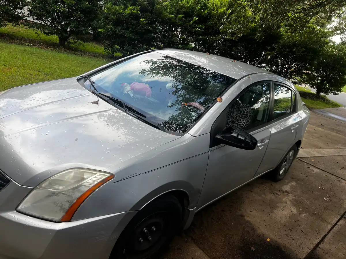 2012 Nissan Sentra photo 1
