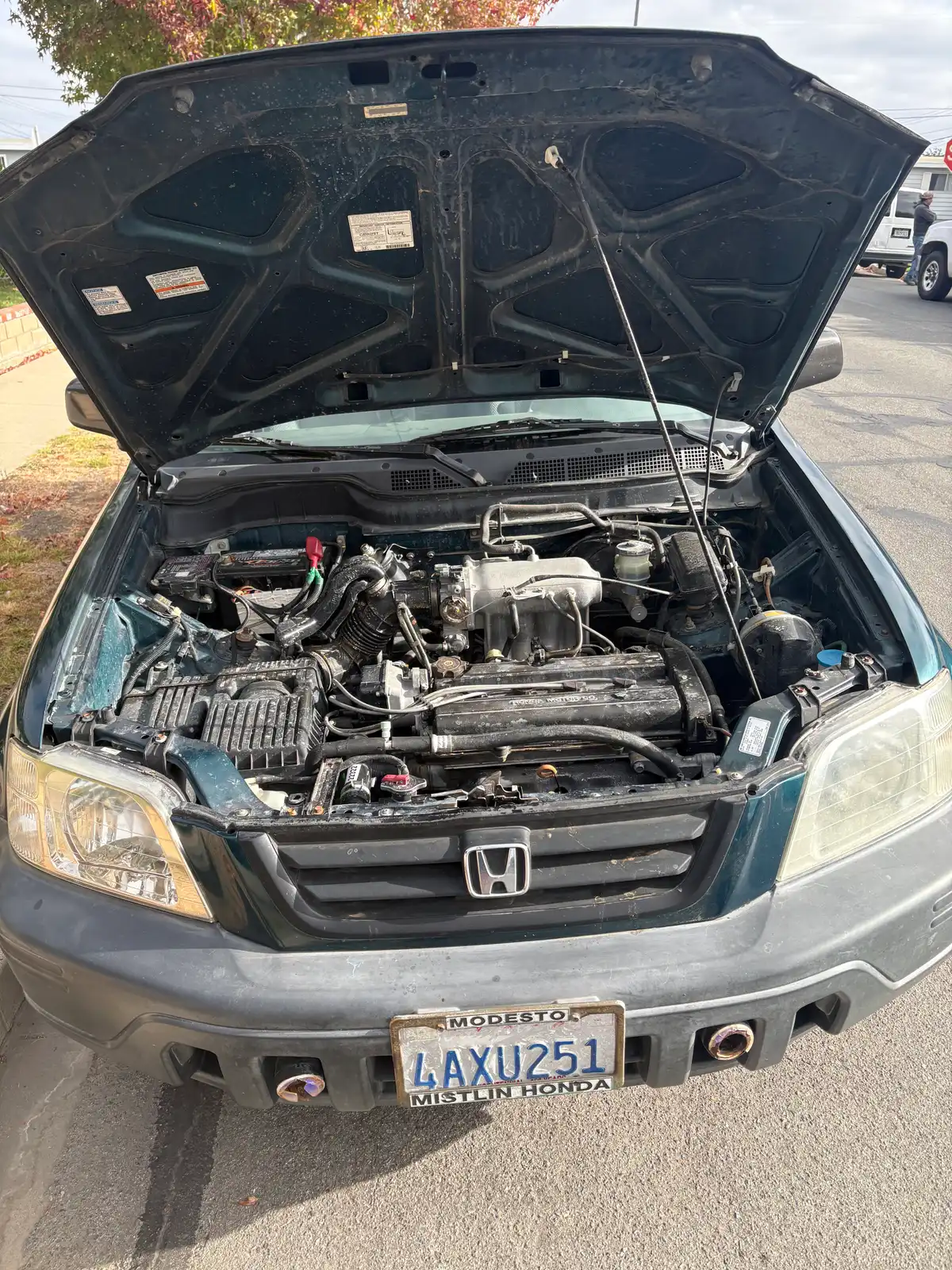 1998 Honda CR-V FWD photo 1